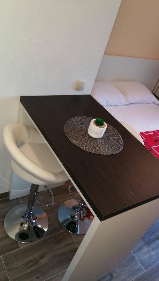 Apartmani Goga Starigrad Paklenica Exterior photo